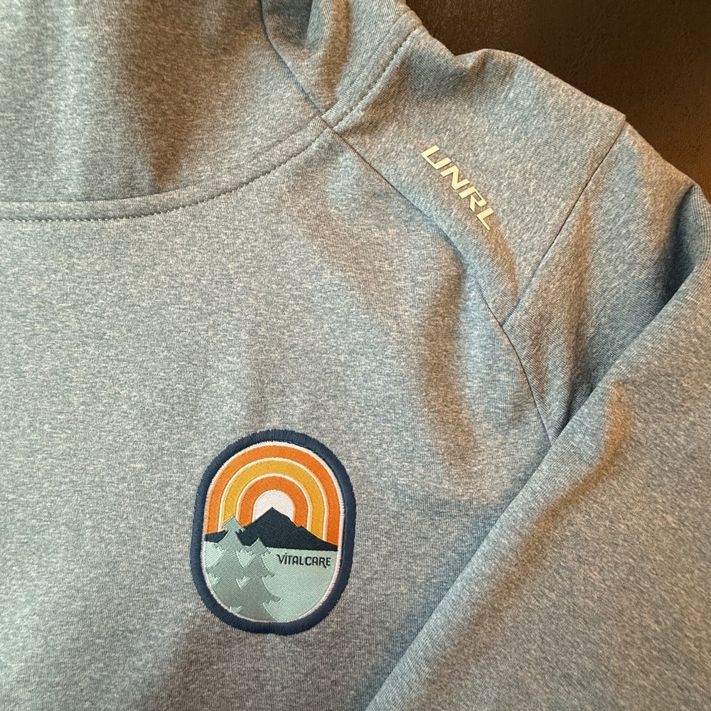 UNRL Performance Hoodie Sweatshirt Mens S Gray Stretch